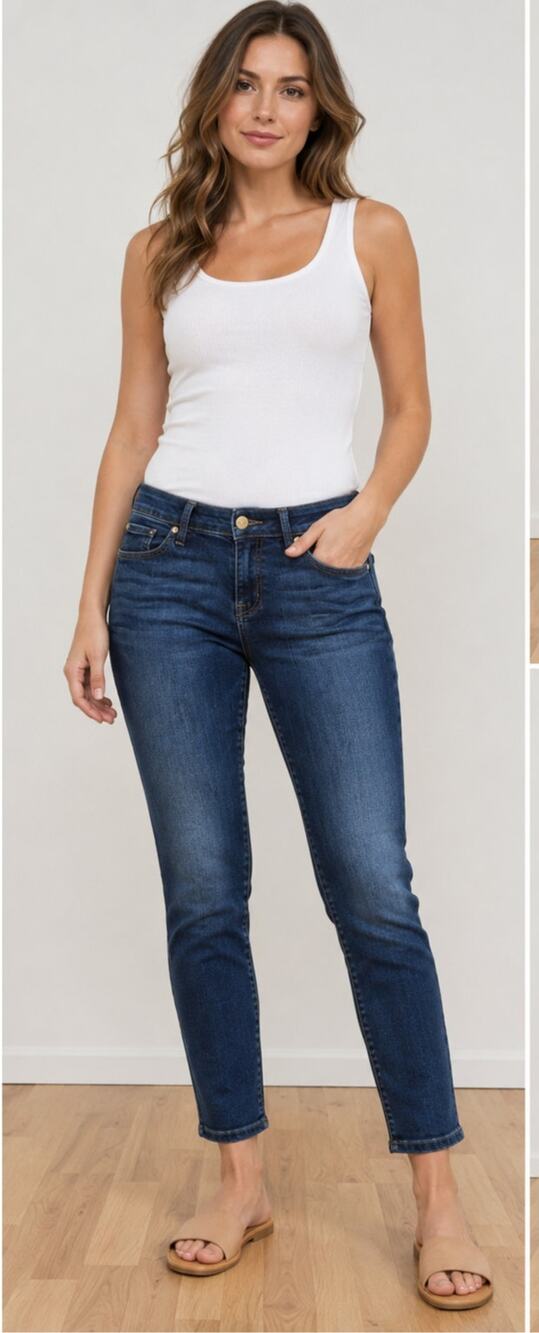 7 For All Mankind Josefina Skinny Boyfriend Jeans Women’s Estimated 32/34